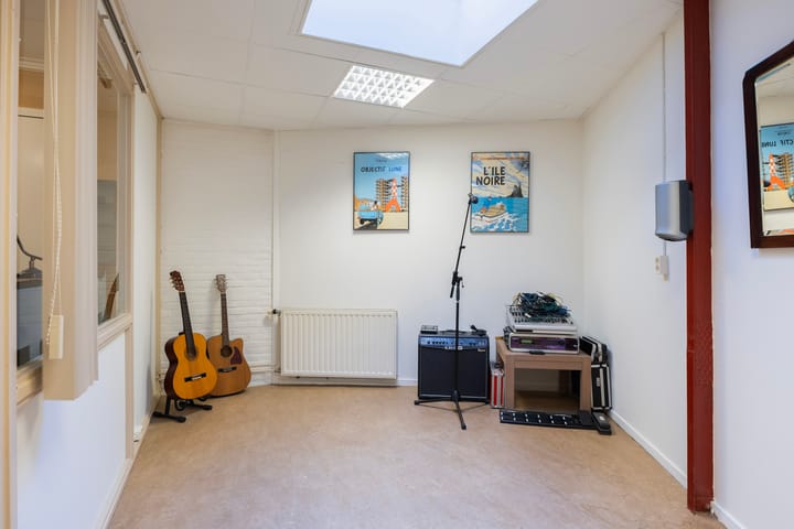 Foto 17 van de Ruyterweg 8