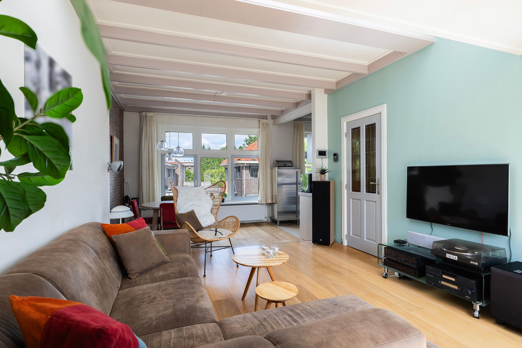 Photo 21 of de Ruyterweg 8