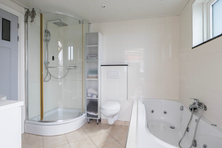 Foto 43 van de Ruyterweg 8