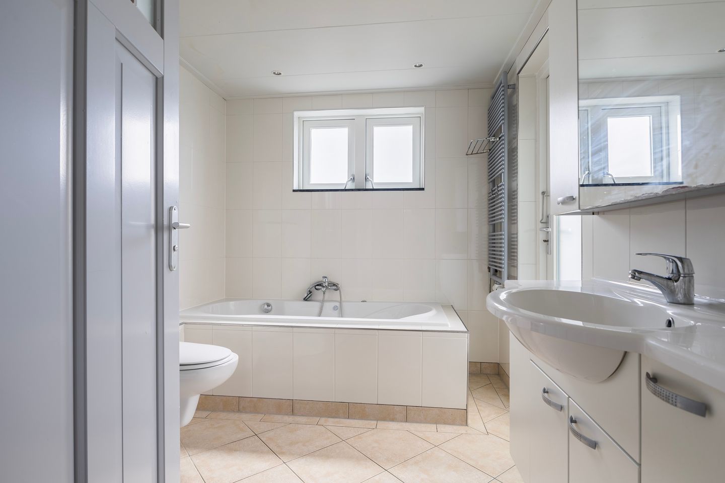 Photo 44 of de Ruyterweg 8