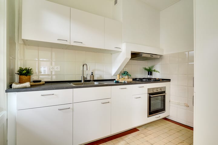 Photo 18 of Van Brakelstraat 23