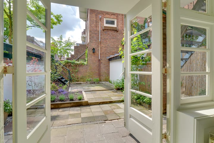 Photo 39 of Van Brakelstraat 23