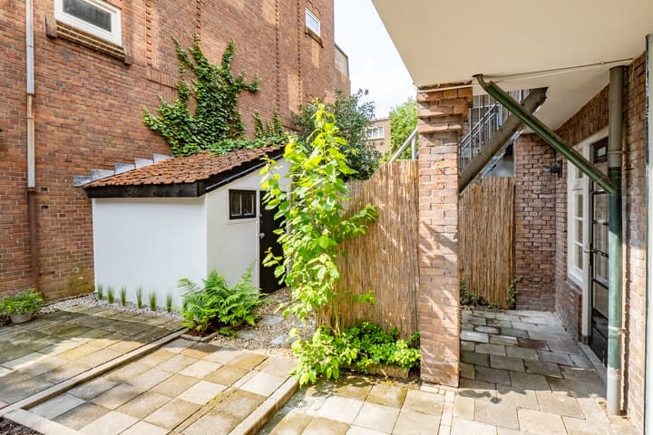 Photo 43 of Van Brakelstraat 23