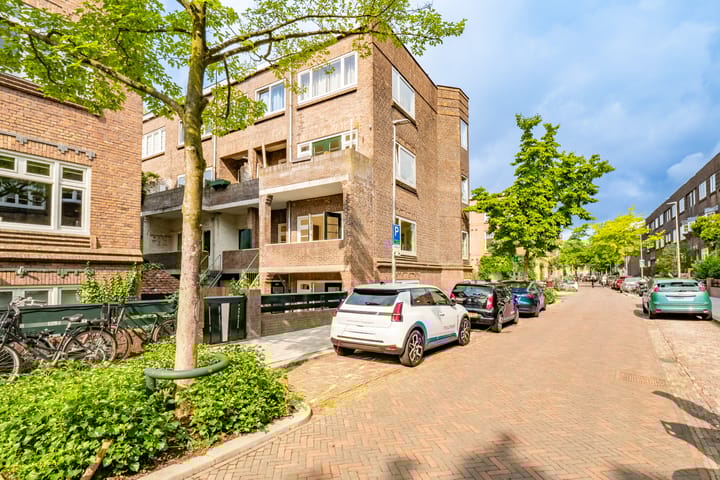 Photo 47 of Van Brakelstraat 23