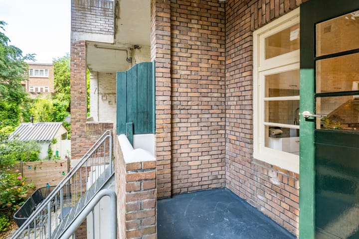 Photo 48 of Van Brakelstraat 23