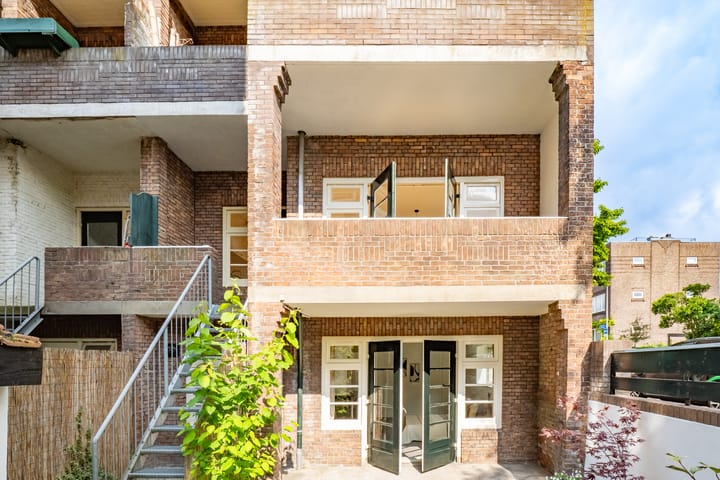 Photo 49 of Van Brakelstraat 23