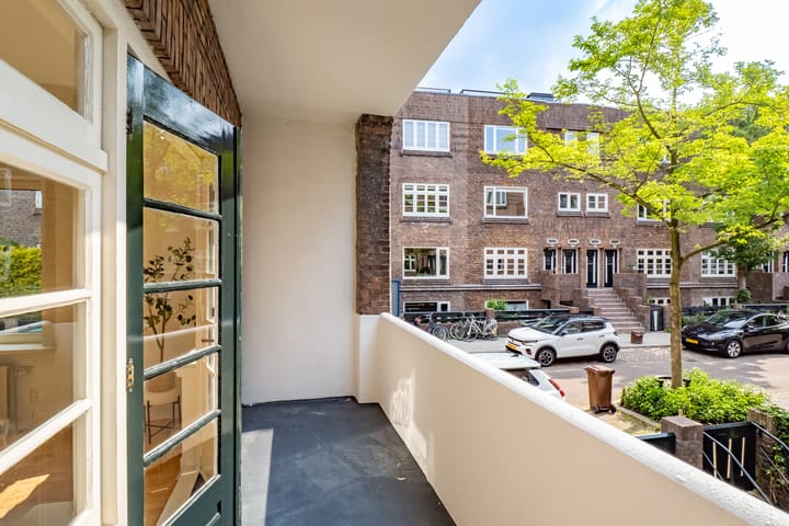 Photo 50 of Van Brakelstraat 23