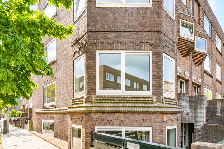 Photo 61 of Van Brakelstraat 23