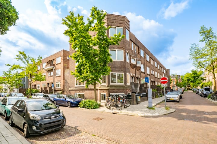 Photo 1 of Van Brakelstraat 23