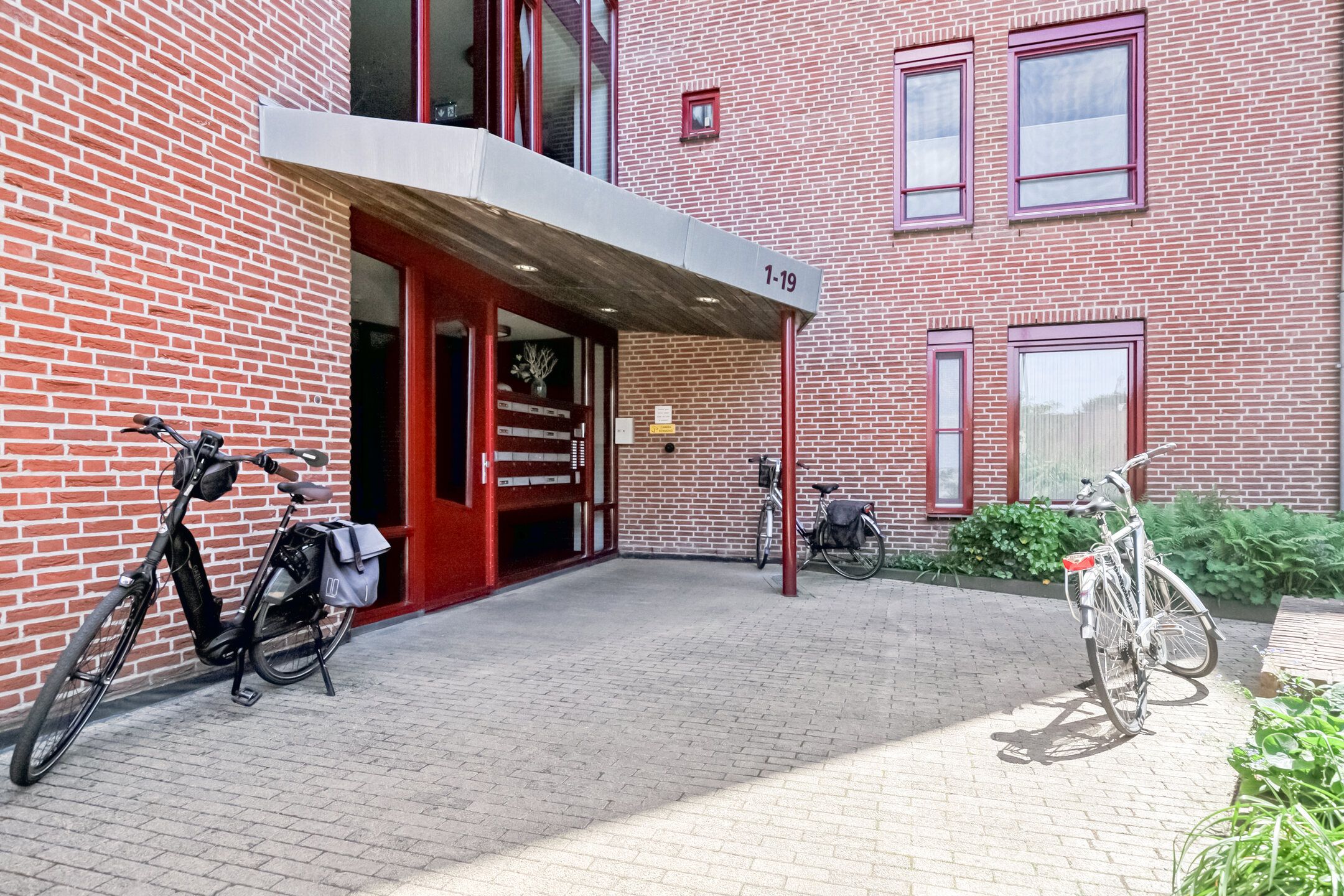 Foto 3 van De Heus Plein 10