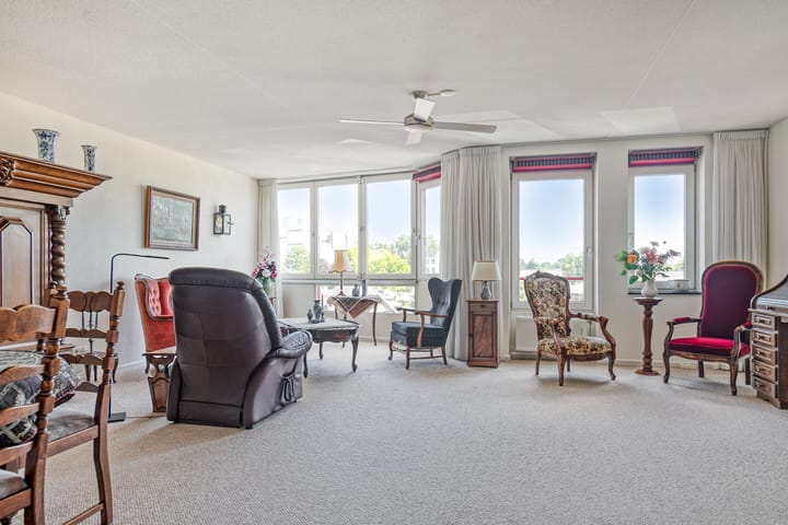 Foto 6 van De Heus Plein 10