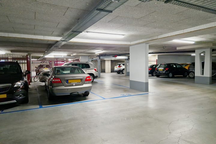 Foto 21 van De Heus Plein 10