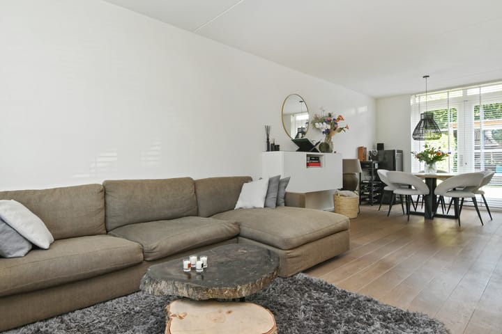 Foto 9 van Clovishof 36