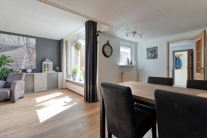 Foto 9 van Burg.van der Grondenstraat 27