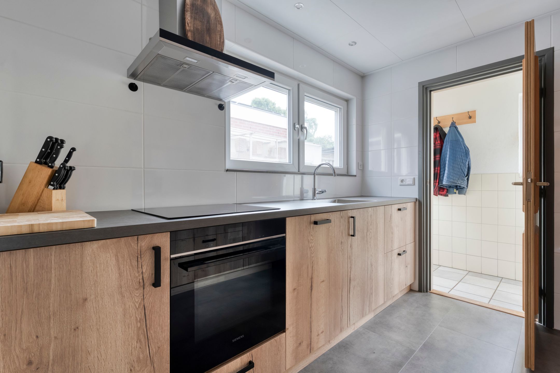 Foto 15 van Burg.van der Grondenstraat 27