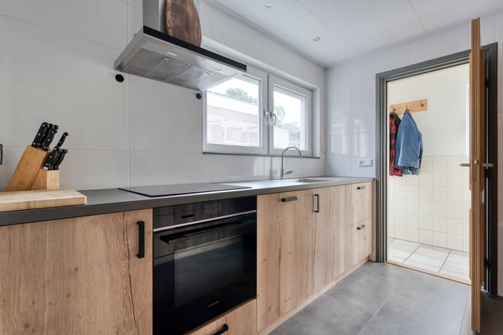 Foto 15 van Burg.van der Grondenstraat 27