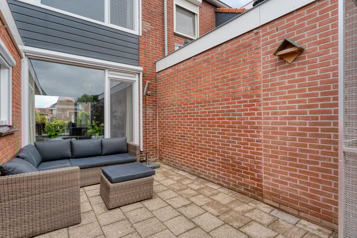 Foto 19 van Burg.van der Grondenstraat 27