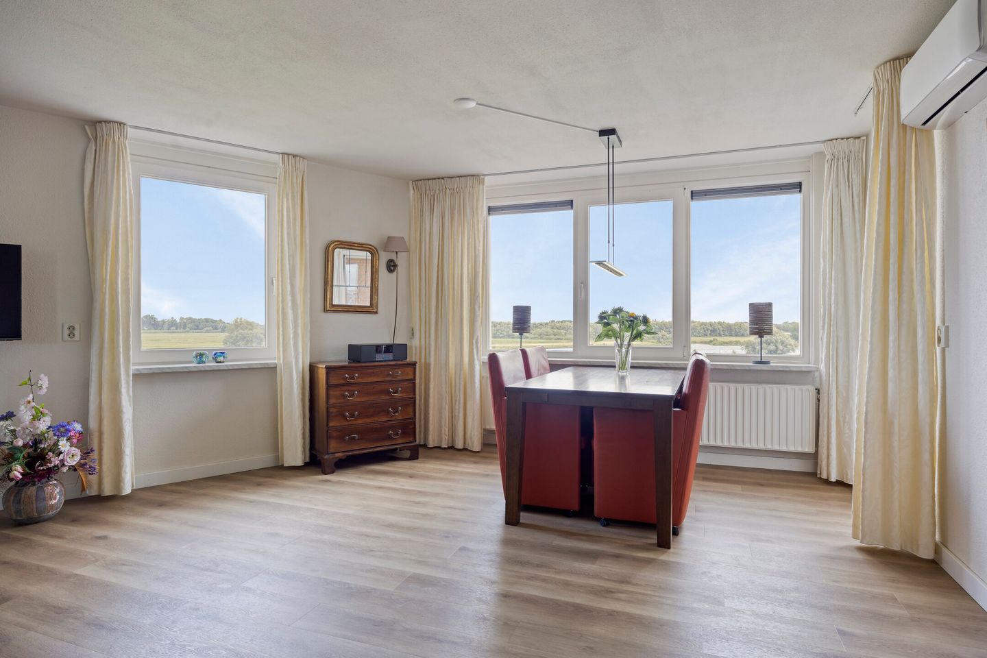 Foto 4 van Schout van Doernestraat 40