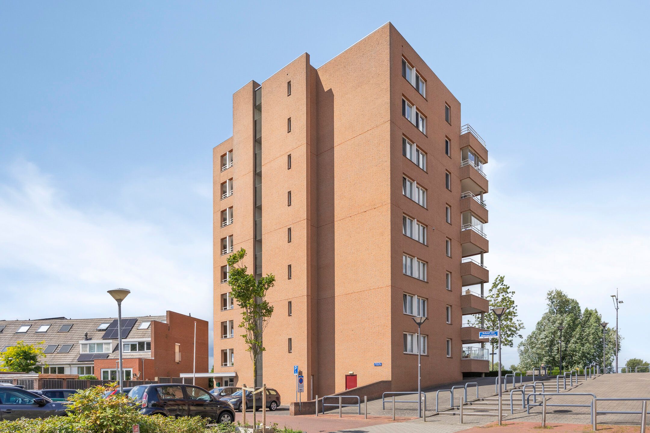 Foto 33 van Schout van Doernestraat 40