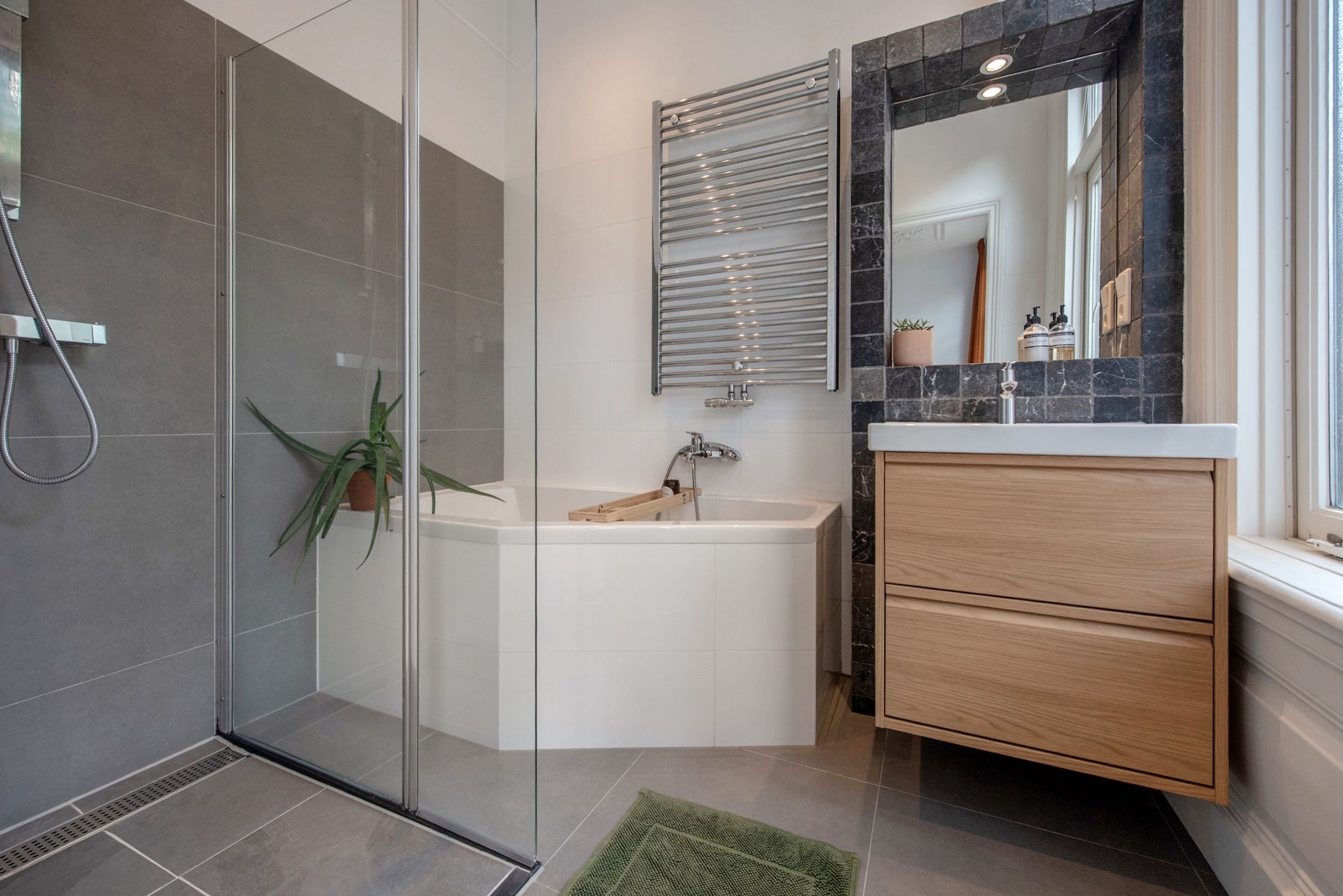 Foto 27 van De Perponcherstraat 65