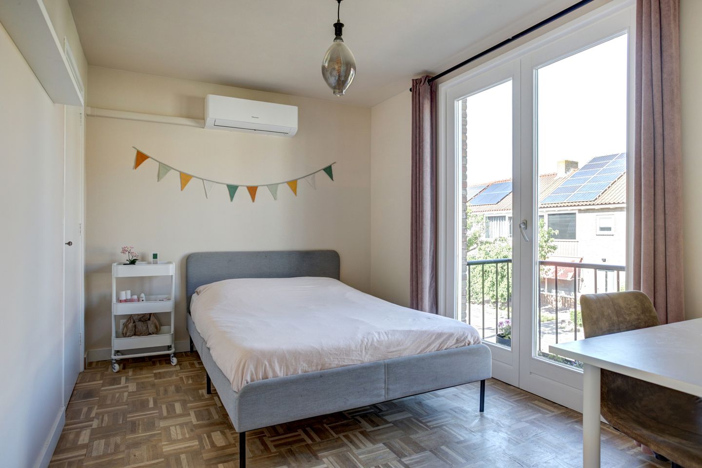 Foto 14 van Charlotte de Bourbonstraat 25