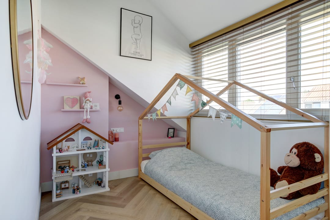 Foto 23 van Charlotte de Bourbonstraat 25