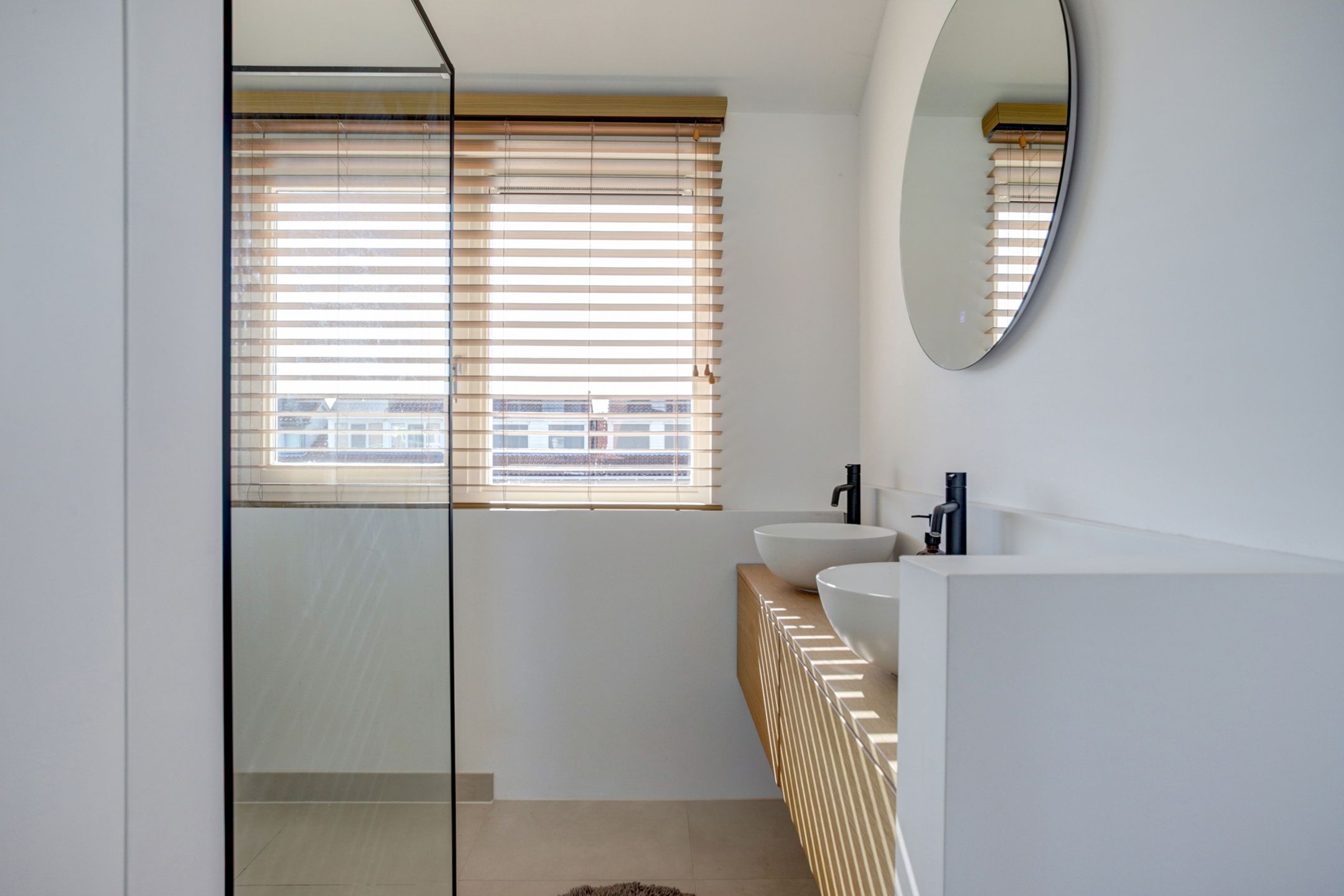 Foto 27 van Charlotte de Bourbonstraat 25