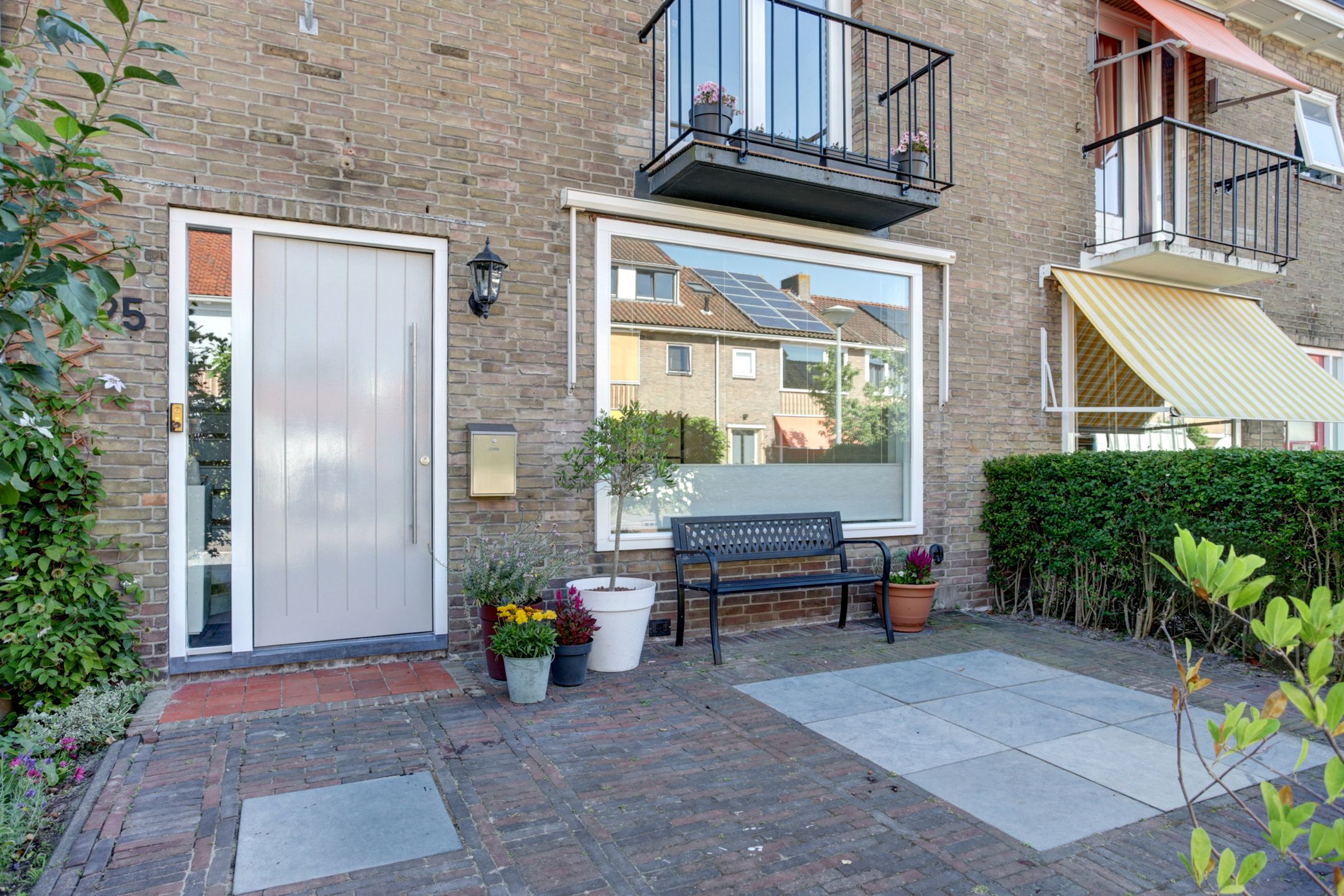 Foto 33 van Charlotte de Bourbonstraat 25