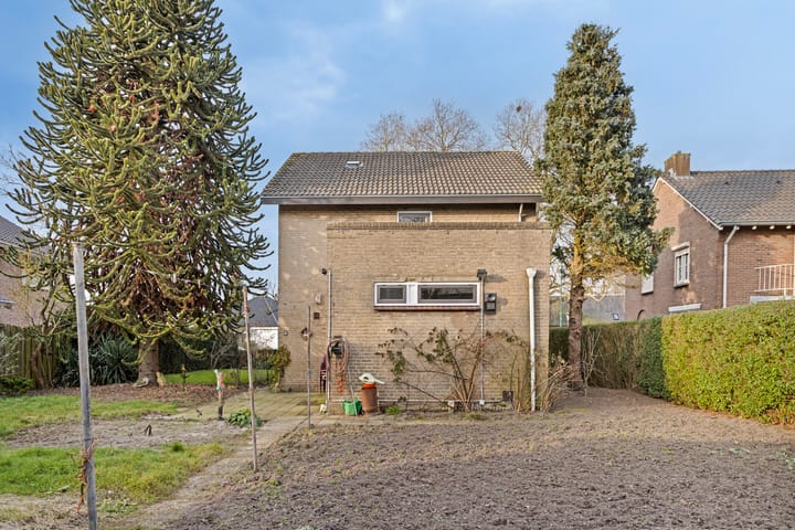 Foto 3 van Burgemeester van Erpstraat 32