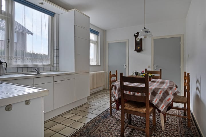 Foto 12 van Burgemeester van Erpstraat 32