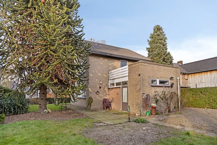 Foto 31 van Burgemeester van Erpstraat 32