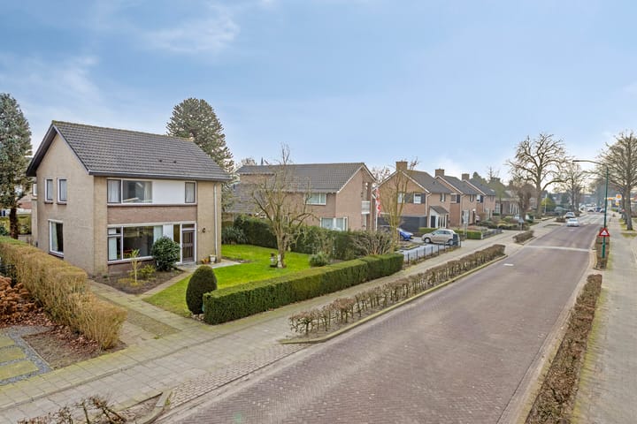 Foto 33 van Burgemeester van Erpstraat 32