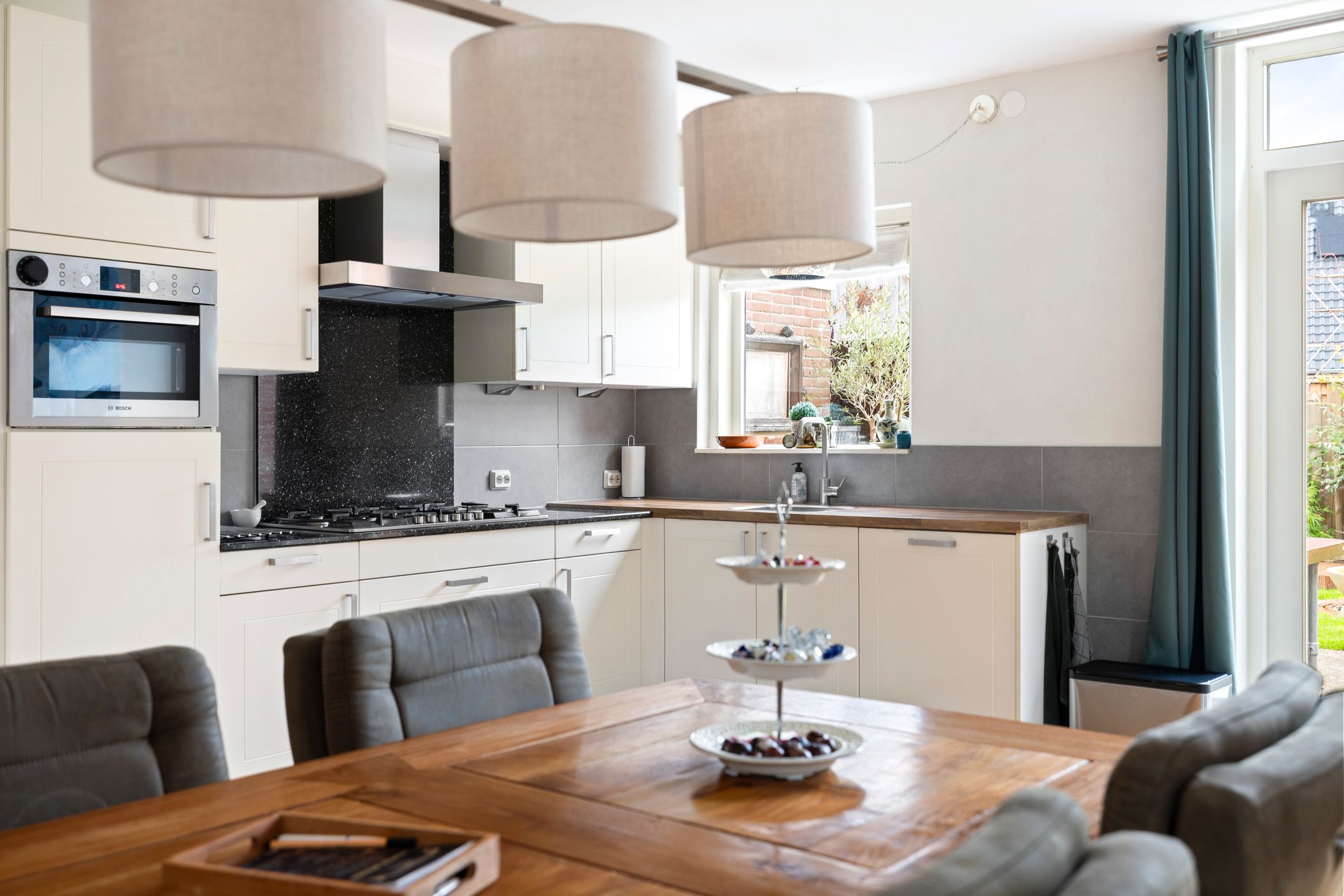 Foto 12 van Jan Schamhartstraat 79