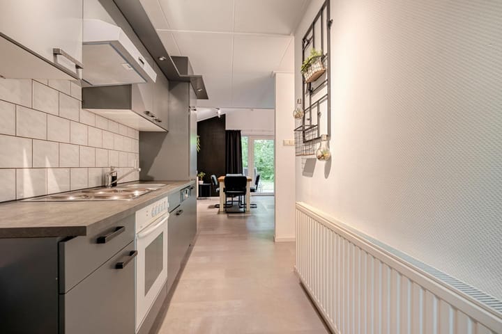 Photo 7 of Elfde Wijk 40-AR41