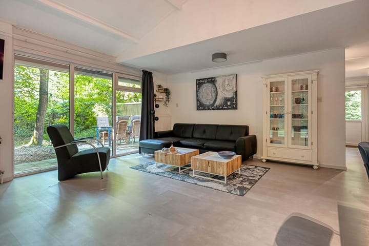 Photo 14 of Elfde Wijk 40-AR41