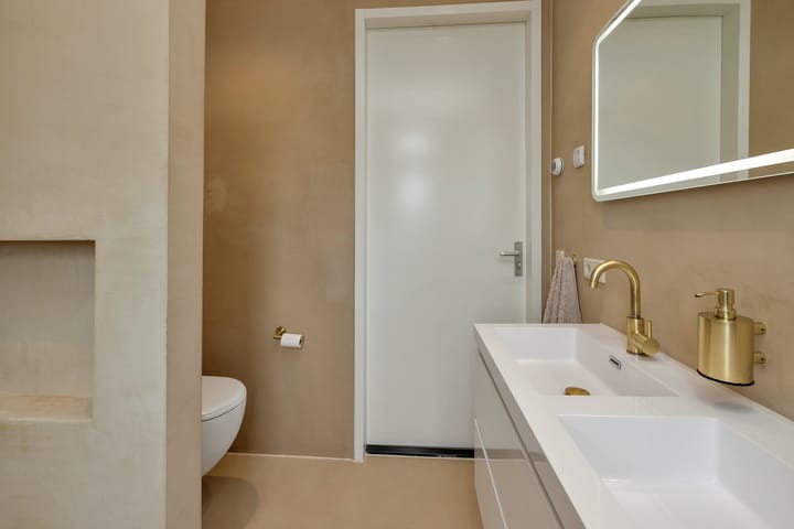 Foto 19 van Loevesteinlaan 77