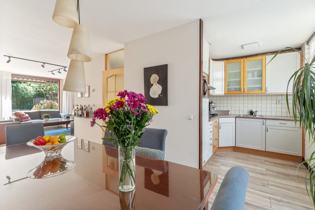 Photo 13 of Volendamstraat 30