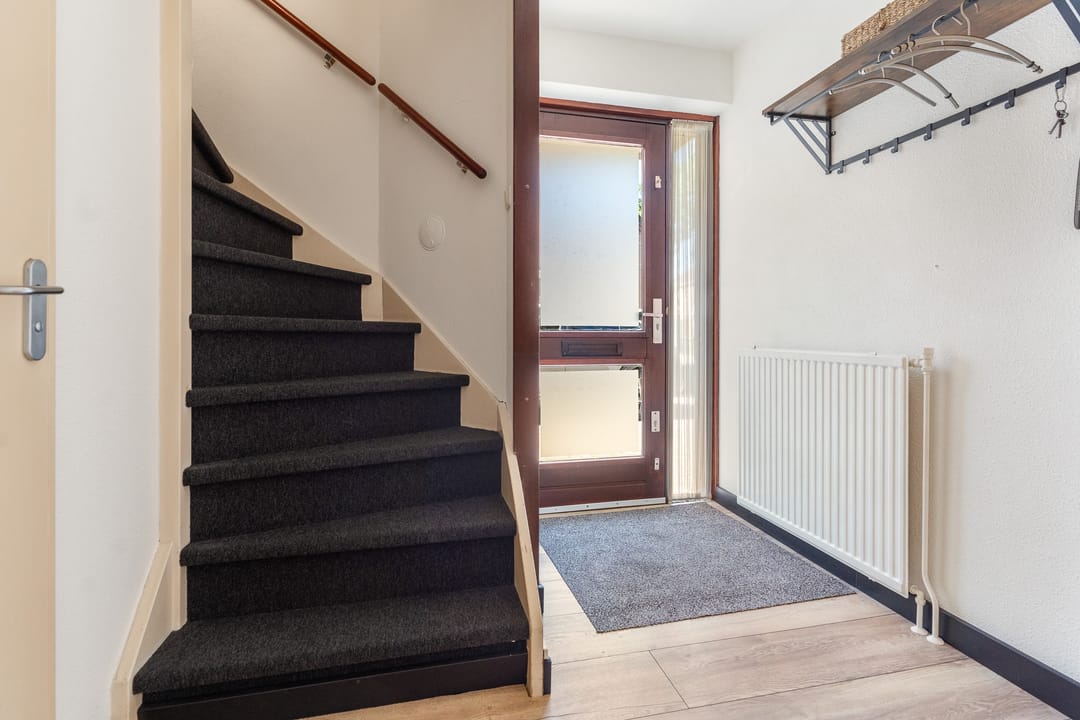 Photo 17 of Volendamstraat 30