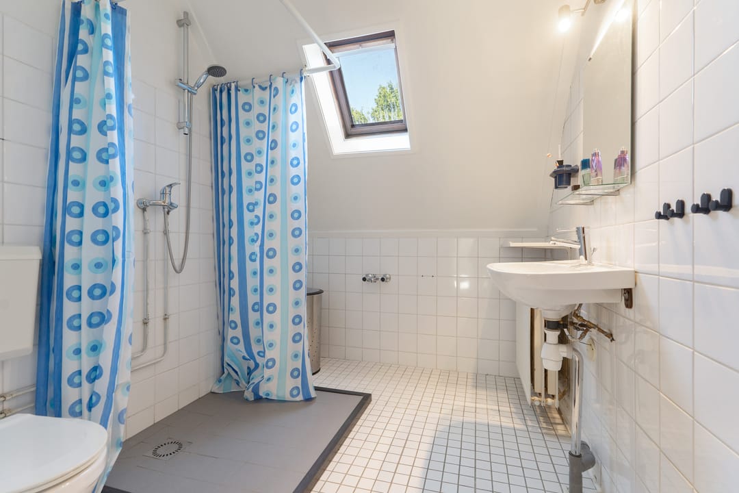 Photo 23 of Volendamstraat 30