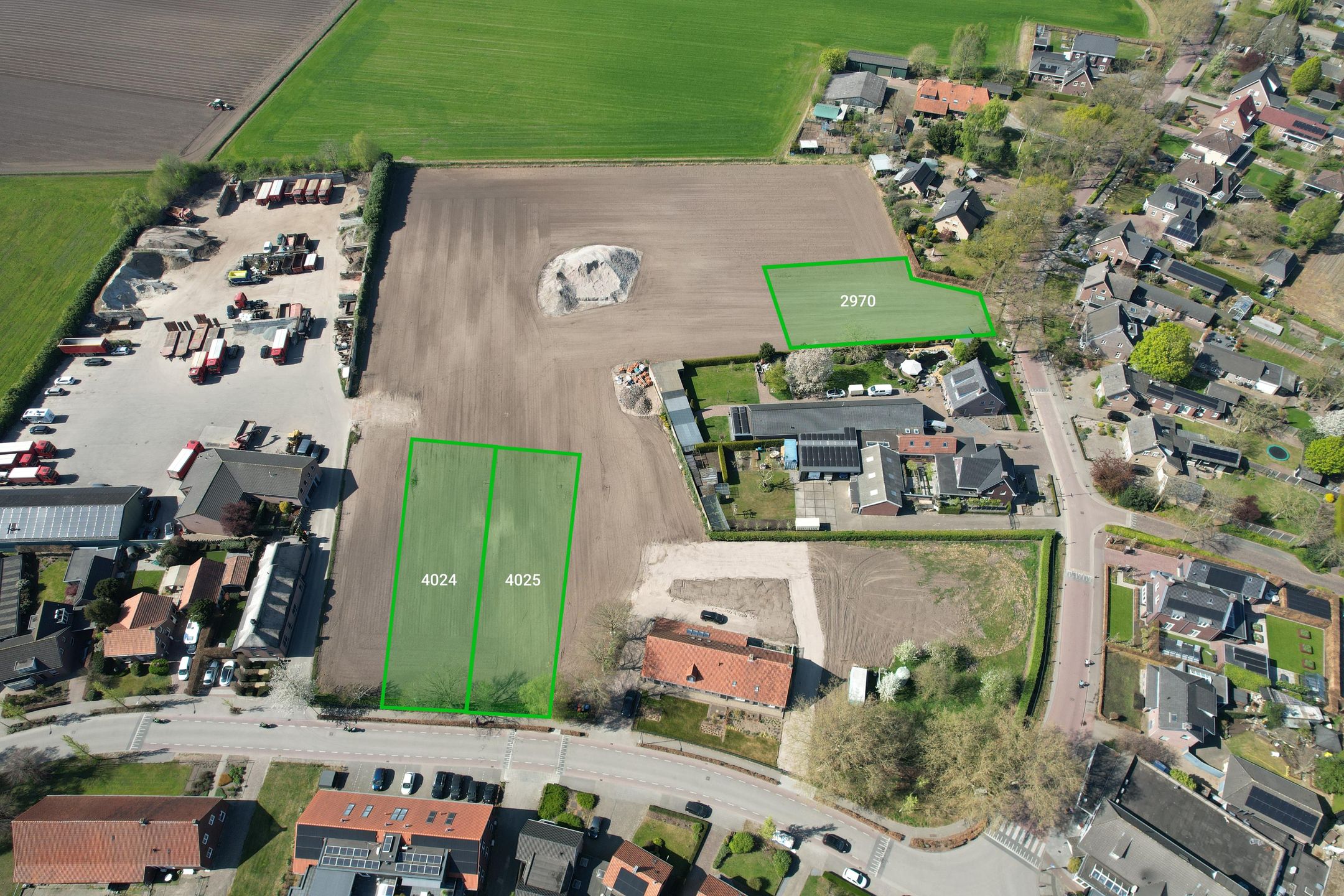 Bouwkavel twee onder een kapwoning (Bouwnr. 2)  false