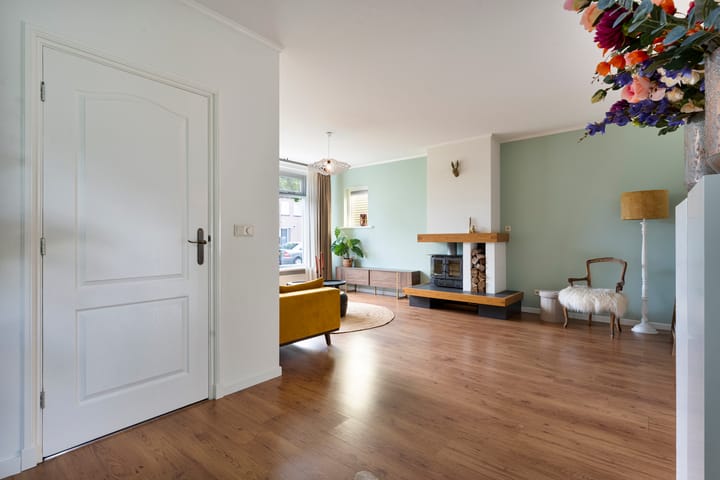 Photo 5 of Zwamsstraat 2