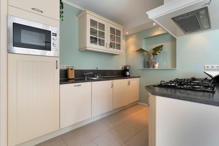 Photo 15 of Zwamsstraat 2