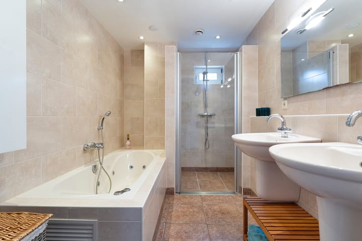 Photo 30 of Zwamsstraat 2