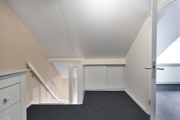 Photo 34 of Zwamsstraat 2