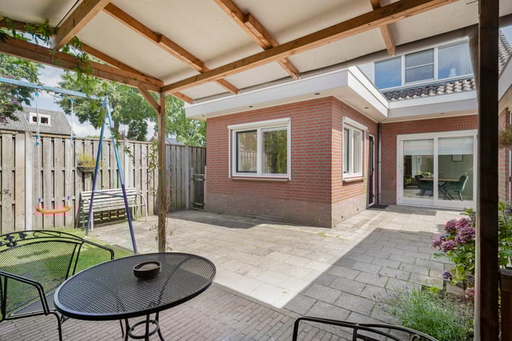 Photo 47 of Zwamsstraat 2