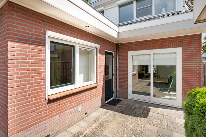 Photo 48 of Zwamsstraat 2