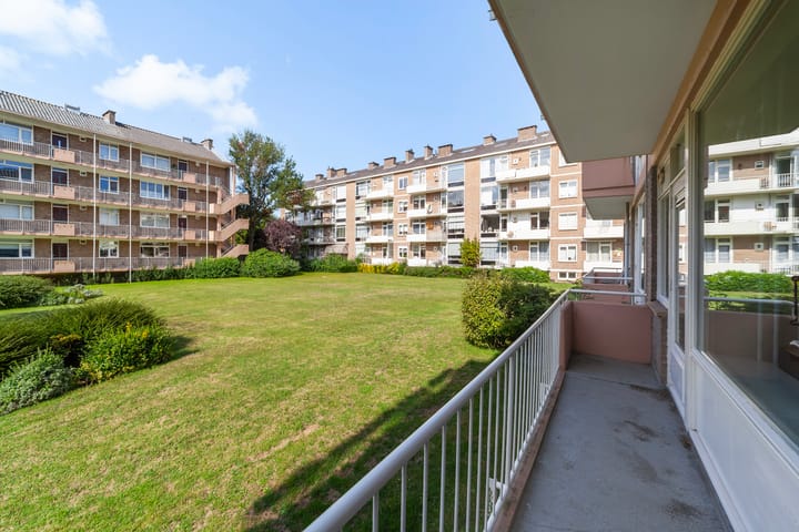 Photo 14 of Dr H. Colijnlaan 56