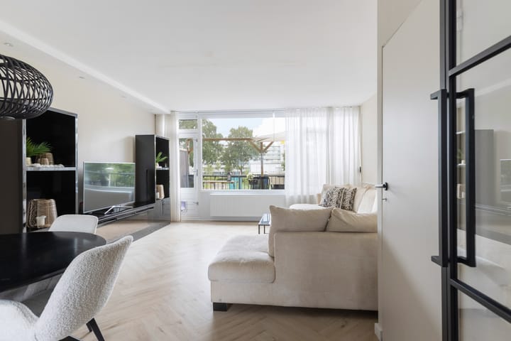 Photo 15 of Vliestroom 241