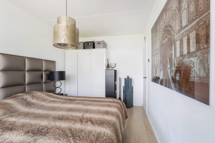 Photo 32 of Vliestroom 241