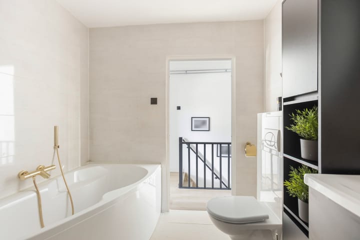 Photo 38 of Vliestroom 241